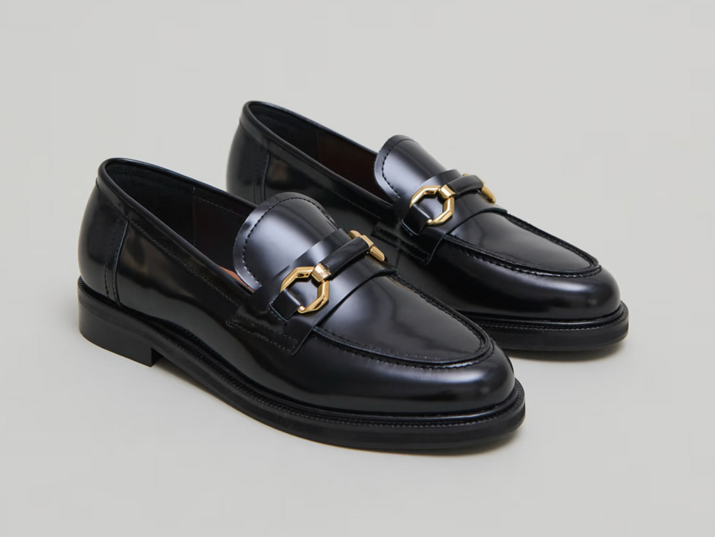 Mocassins à mors dorés