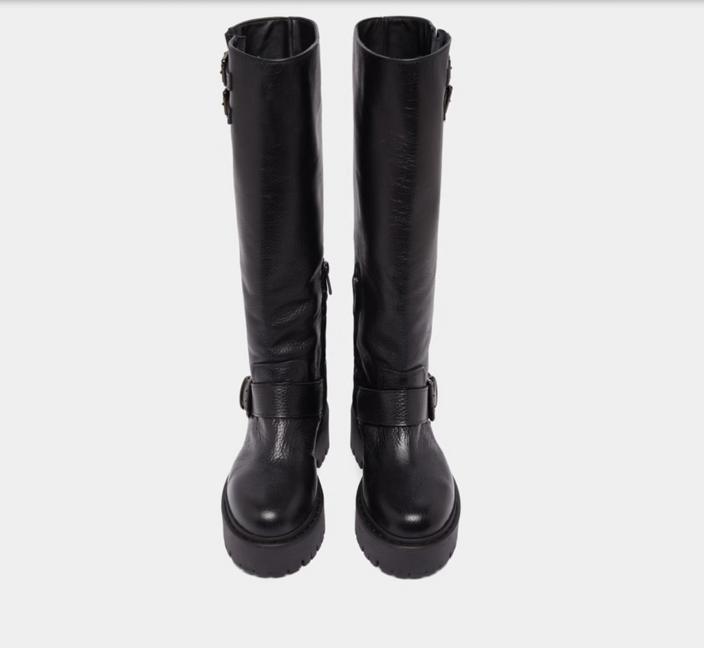 Bottes à sangles et semelles crantées