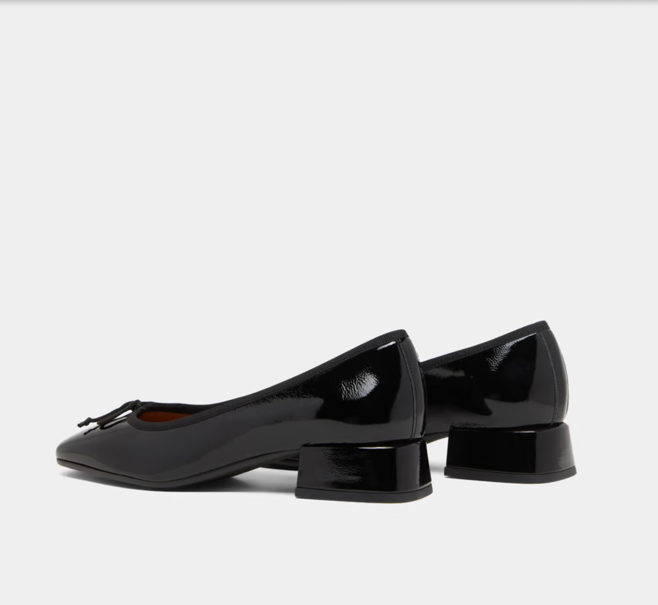 Ballerines à bouts carrés